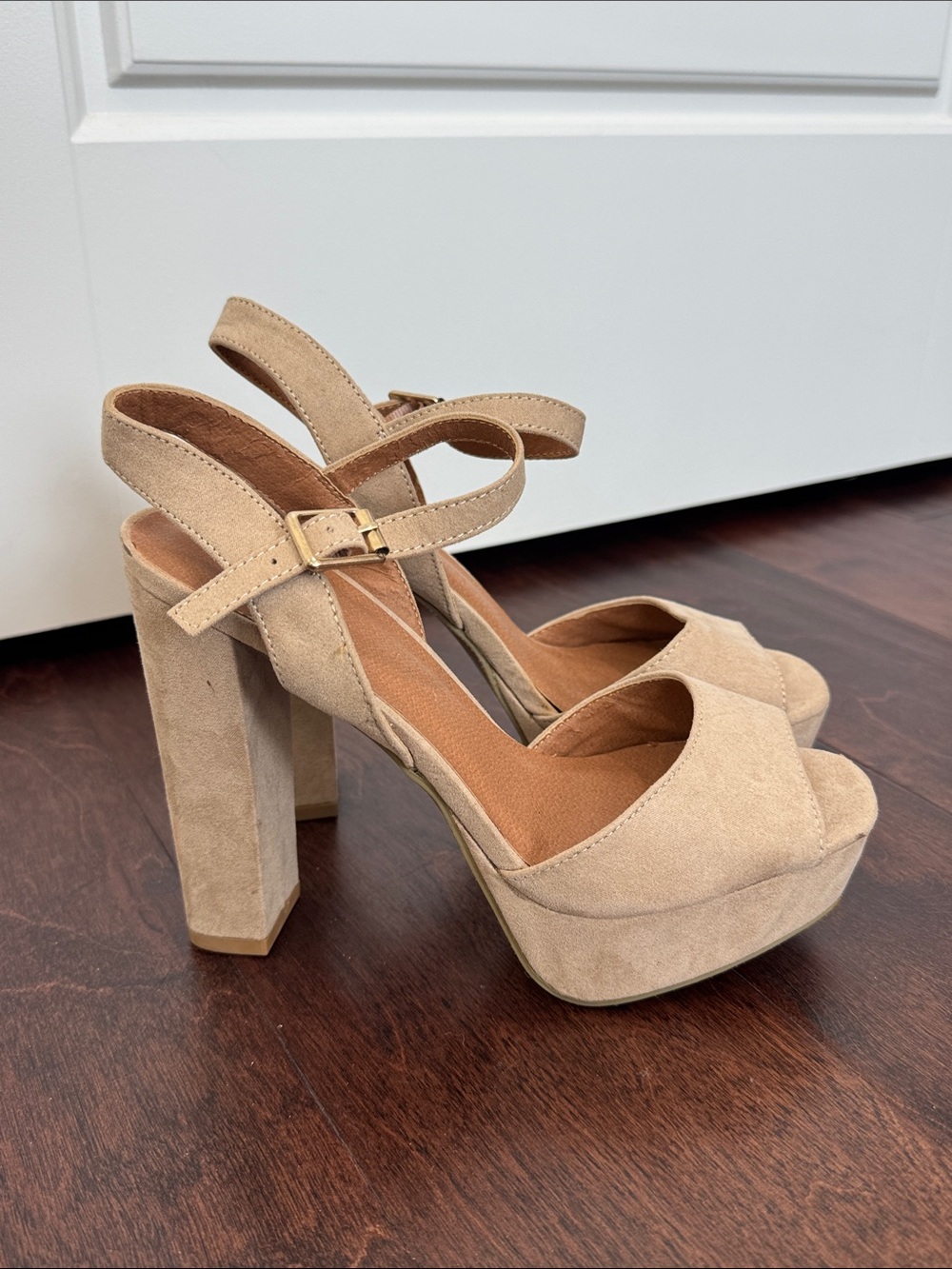 Wild Diva Platform Heels Nude Beige Neutral Hippie Chick Chic Style Vegan Suede